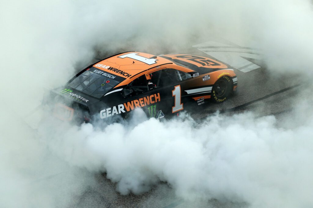 Kurt Busch Wins, Busch Brothers Duel in Atlanta