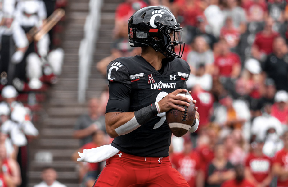 Desmond Ridder, Defense Make Opening Statement As No. 8 Bearcats Roll RedHawks, 49-14