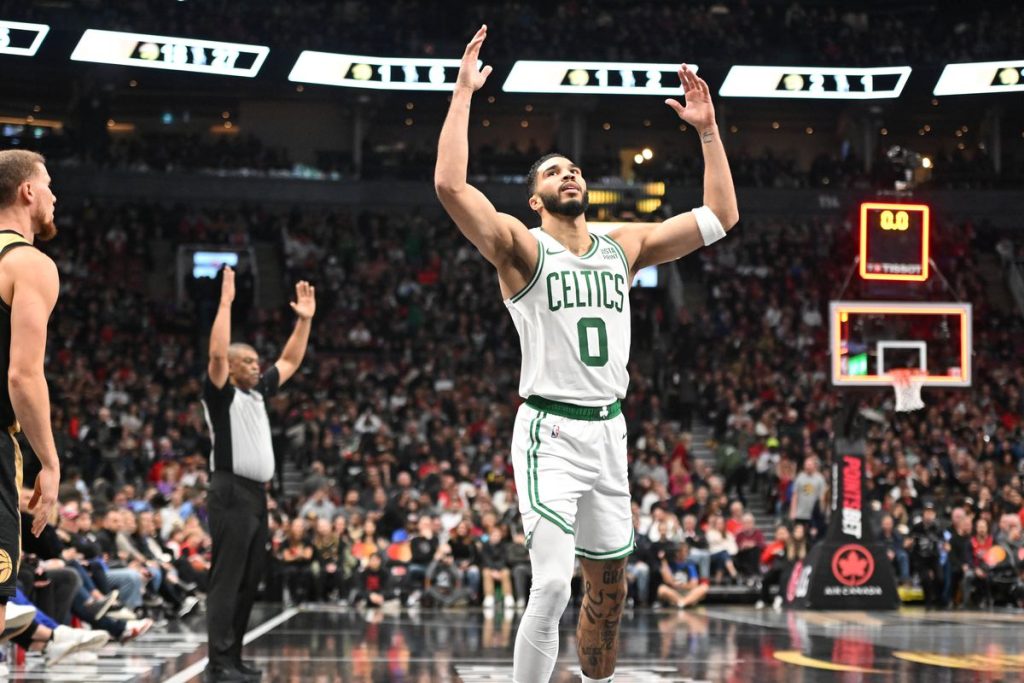 Celtics Win in Clutch Over Raptors Continues 4th Quarter Success