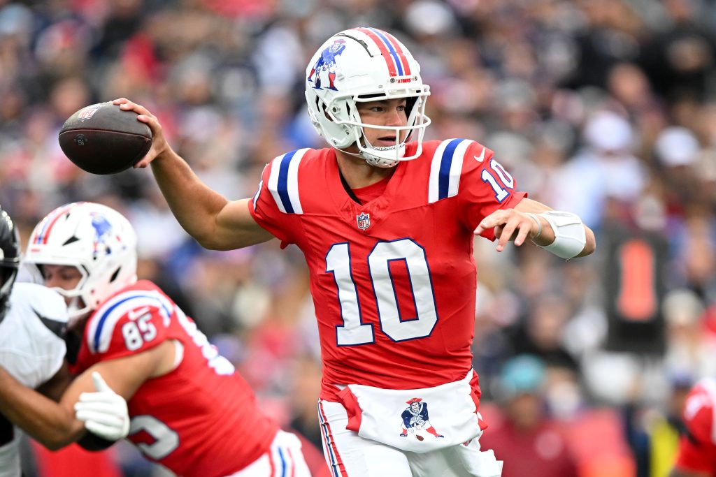 Confidence seemingly comes easy for Patriots QB Drake Maye