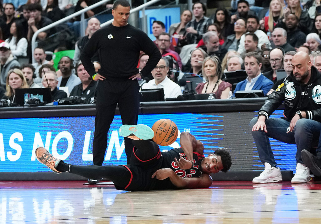 Joe Mazzulla Agile as Celtics Beat Raptors After Late Porzingis Scratch