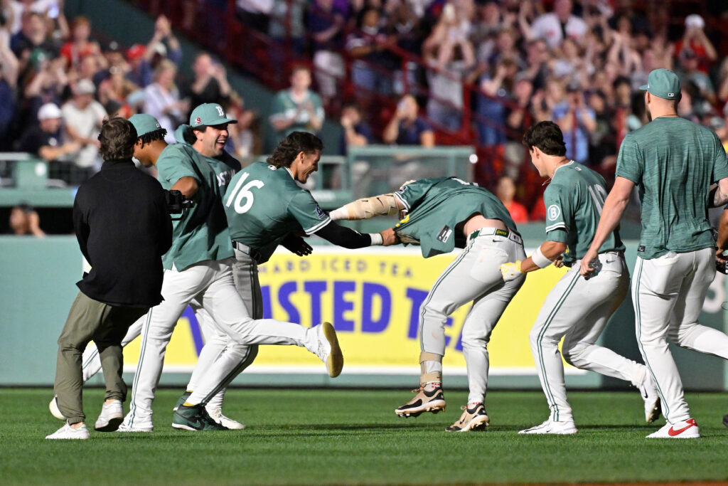 Trevor Story Walk-Off Continues Red Sox Dominance at Fenway Park